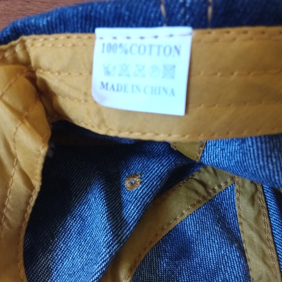 Caps - Picture 10 of 16